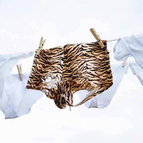 the album cover for Los Bengala - Incluso Festivos