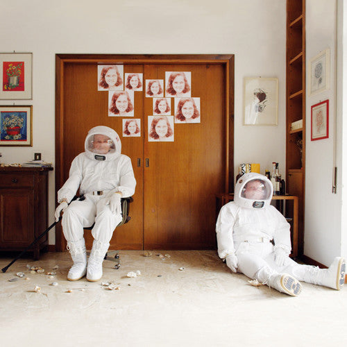 the album cover for Rayon - Il Collo E la Collana