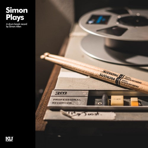 the album cover for Simon Allen - Simon Plays