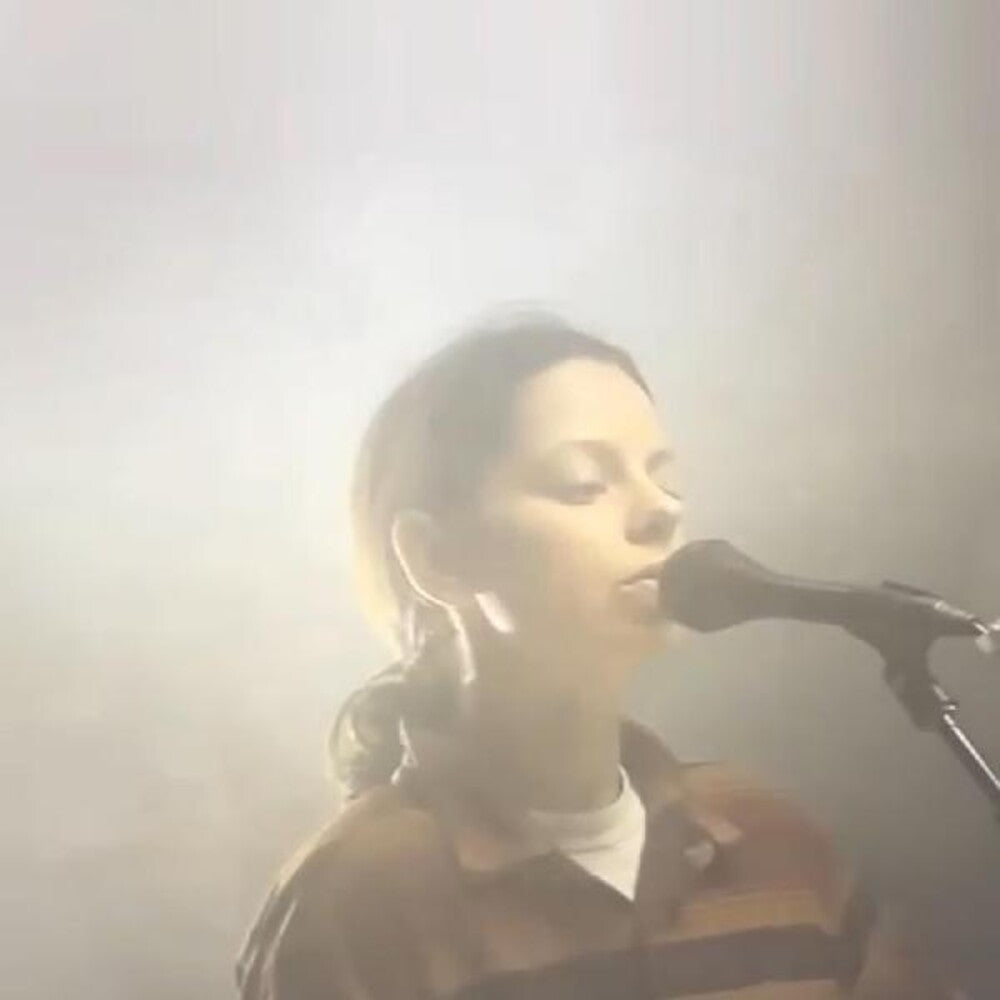 the album cover for Tirzah - Trip9love...???