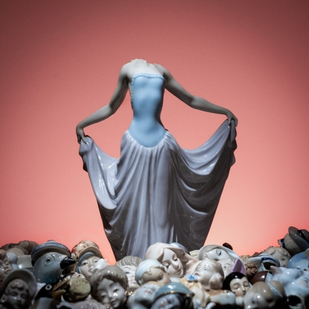 the album cover for Nilipek - Uydurdugumuz Oyunlarla