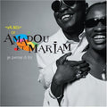 the album cover for Amadou Et Mariam - Je Pense a Toi: Best of